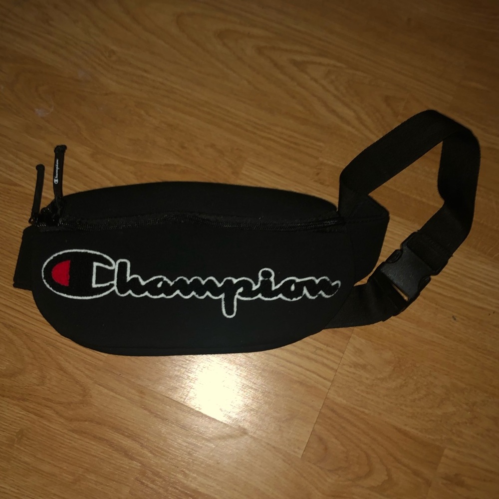 Champion fanny pack